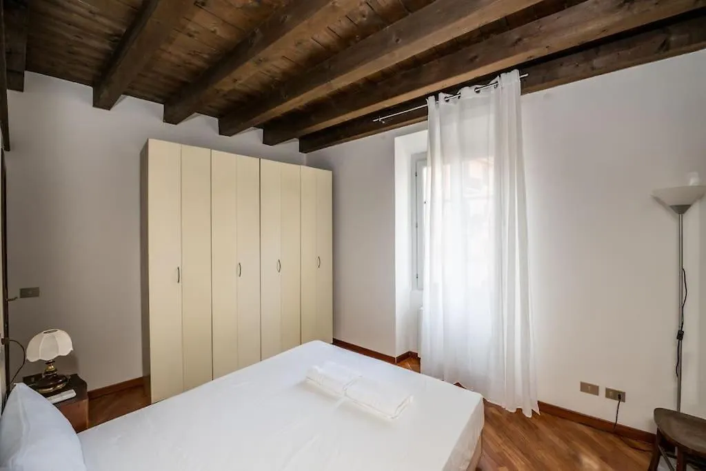 Wonderful Two Floors Apartment Milan
