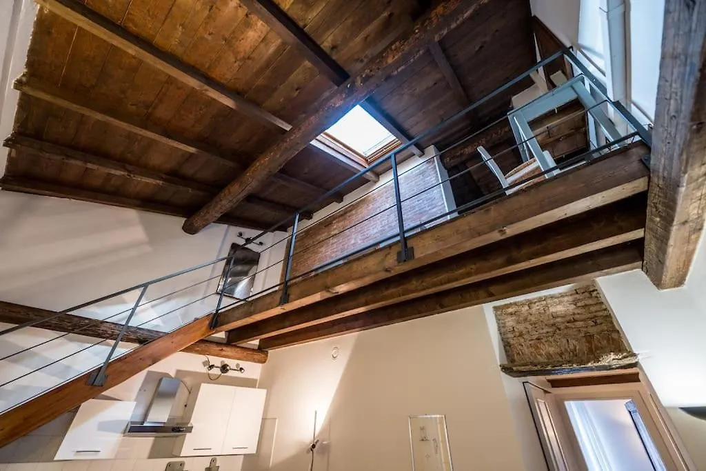 Wonderful Two Floors Apartment Milan 0*,