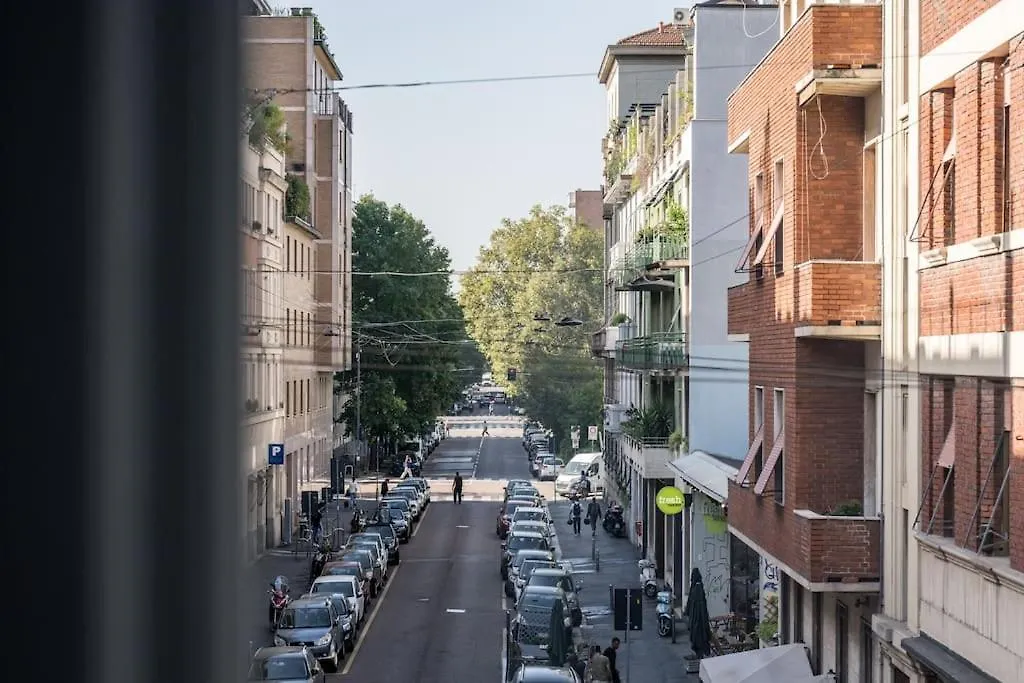 Wonderful Two Floors Apartment Milan Italy