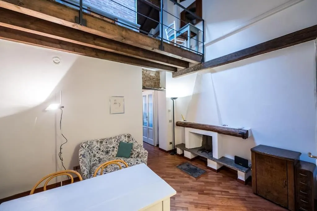 Wonderful Two Floors Apartment Milan